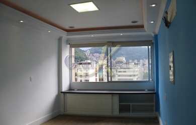 Imagem: O depósito possui 1 Vaga na garagem, 42m² de Área e está