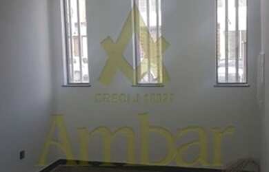 Imagem: O depósito possui 5 Vagas na garagem, 1.072m² de Área e