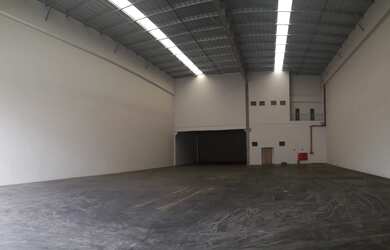 Imagem: O depósito possui 1.021m² de Área e está localizado em