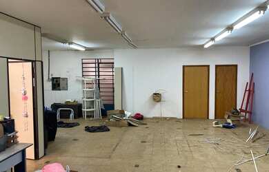 Imagem: O depósito possui 110m² de Área e está localizado em Centro