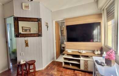 Imagem: O apartamento possui 1 Dormitório, 1 Banheiro, 1 Vaga na garagem