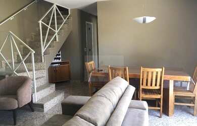 Imagem: A casa em condomínio possui 4 Dormitórios, 4 Banheiros, 2