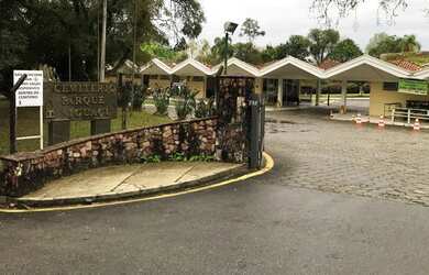 Imagem: O terreno possui 2m² de Área e está localizado em Cascatinha