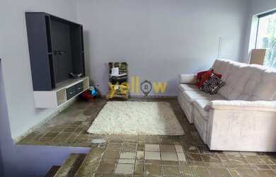 Imagem: A casa em condomínio possui 4 Dormitórios, 2 Banheiros, 2