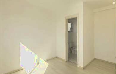 Imagem 16: Apartamento com 3 Dormitorio s localizado a no bairro TRISTEZA em Porto...