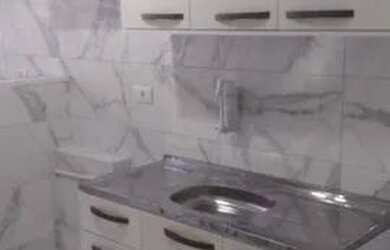 Imagem: O apartamento possui 1 Dormitório, 1 Banheiro, 1 Vaga na garagem