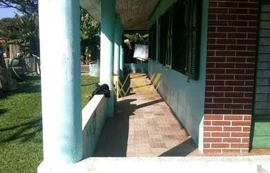 Imagem 3: Casa de Alvenaria. Varanda, 90m² de Área, 1 Banheiroe3 Dormitórios