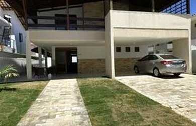 Imagem: A casa possui 4 Dormitórios, 5 Banheiros, 3 Vagas na garagem