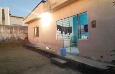 Imagem 1: Venda de casa. 600m² de Área, 3 Vagas na garageme2 Dormitórios