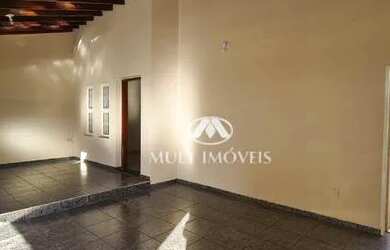 Imagem: A casa possui 3 Dormitórios, 2 Banheiros, 116m² de Área e