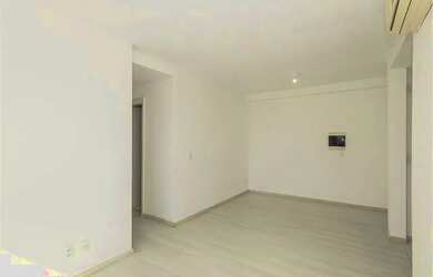 Imagem 2: Apartamento com 3 Dormitorio s localizado a no bairro TRISTEZA em Porto...