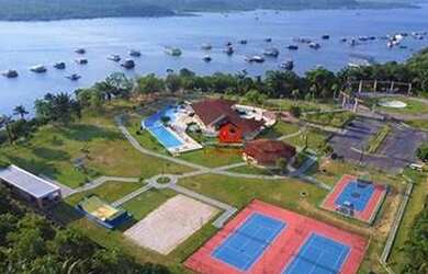 Imagem: O terreno possui 800m² de Área e está localizado em Tarumã