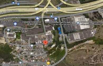 Imagem: O depósito possui 5 Vagas na garagem, 1.250m² de Área e