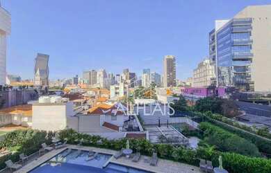 Imagem 10: Apartamento com 2 dormitórios à venda, 70 m² por R$ 1.350.000,00 -...