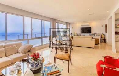 Imagem: O apartamento possui 4 Dormitórios, 5 Banheiros, 2 Vagas na