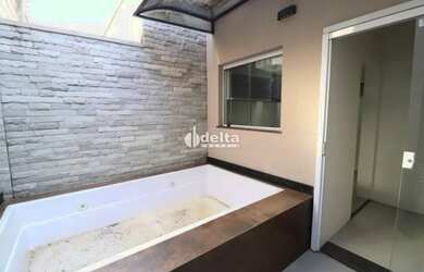 Imagem 15: Casa em condomínio com 3 quartos sendo 1 suíte disponível para locação...