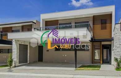 Imagem: A casa em condomínio possui 4 Dormitórios, 4 Banheiros, 4