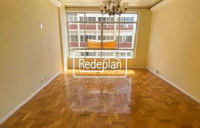 Imagem: O apartamento possui 2 Dormitórios, 1 Banheiro, 142m² de Área