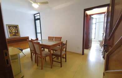 Imagem: O apartamento possui 1 Dormitório, 1 Banheiro, 1 Vaga na garagem