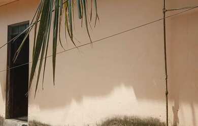 Imagem 3: Venda de 3 casas no mesmo terreno.sendo 2 de alvenaria.1 de Lage