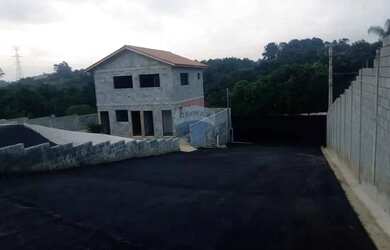 Imagem: O depósito possui 5 Vagas na garagem, 2.000m² de Área, Imóvel