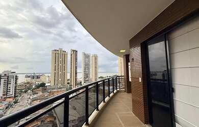 Imagem: O apartamento possui 3 Dormitórios, 5 Banheiros, 2 Vagas na