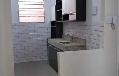 Imagem: O apartamento possui 2 Dormitórios, 1 Banheiro e está localizado