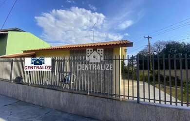 Imagem: A casa possui 2 Dormitórios, 1 Banheiro, 1 Vaga na garagem