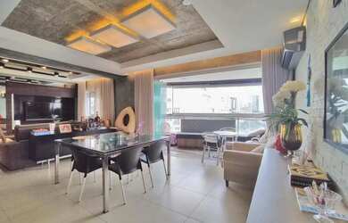 Imagem: O apartamento possui 3 Dormitórios, 2 Banheiros, 2 Vagas na