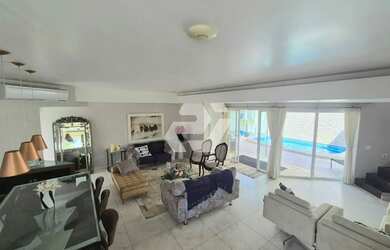 Imagem: A casa em condomínio possui 5 Dormitórios, 5 Banheiros, 2