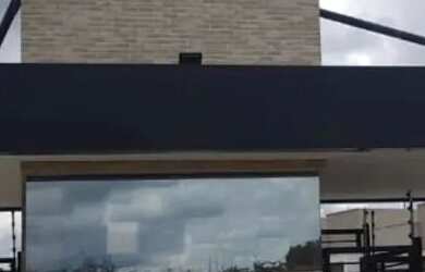 Imagem: A casa para alugar possui 2 Dormitórios, 1 Banheiro, 2 Vagas