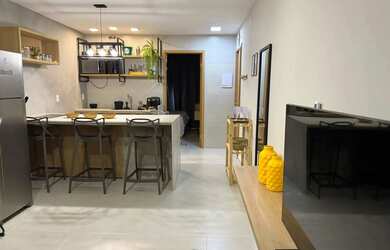 Imagem: O apartamento possui 1 Dormitório, 1 Banheiro, 2 Vagas na garagem