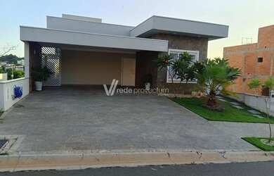 Imagem: A casa em condomínio à venda possui 3 Dormitórios, 4 Banheiros