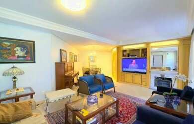 Imagem: O apartamento possui 4 Dormitórios, 5 Banheiros, 3 Vagas na