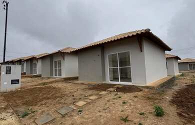 Imagem: A casa em condomínio possui 2 Dormitórios, 1 Banheiro, 3 Vagas