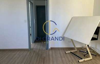 Imagem: O depósito possui 1 Vaga na garagem e 57m² de Área e está