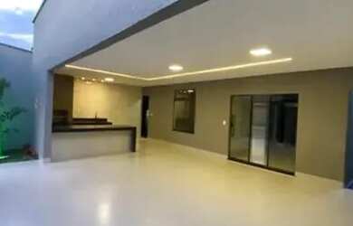 Imagem: A casa à venda possui 3 Dormitórios, 2 Banheiros, 2 Vagas