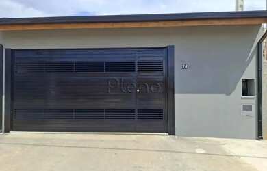 Imagem: A casa possui 2 Dormitórios, 1 Banheiro, 2 Vagas na garagem