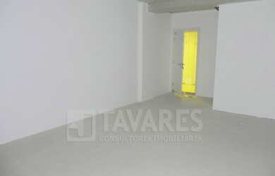 Imagem: O depósito possui 1 Vaga na garagem, 30m² de Área e está