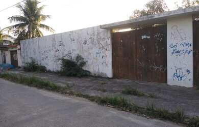 Imagem: O terreno possui 360m² de Área e está localizado em Pedra