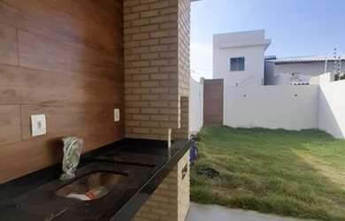 Imagem: O terreno possui 140m² de Área e está localizado em Parque