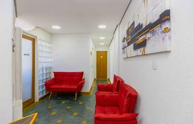 Imagem: O depósito possui 1 Vaga na garagem, 53m² de Área e está