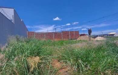 Imagem: O terreno possui 370m² de Área e está localizado em Anápolis