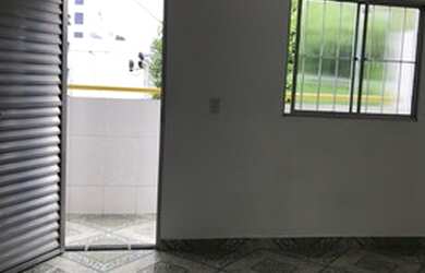 Imagem 2: Aluga-se apartamento. Varanda, 1 Banheiroe1 Dormitório