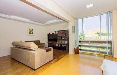 Imagem 4: Casa residencial com depósito no térreo