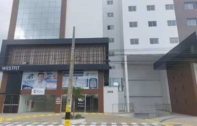 Imagem: O apartamento possui 1 Dormitório, 1 Banheiro, 1 Vaga na garagem