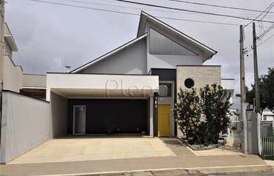 Imagem: A casa em condomínio possui 3 Dormitórios, 3 Banheiros, 4