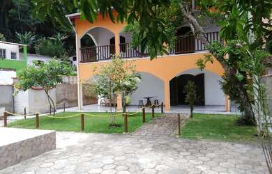 Imagem 3: Casa aluguel Ubatuba SP. 130m² de Área, 4 Vagas na garageme3 Dormitórios