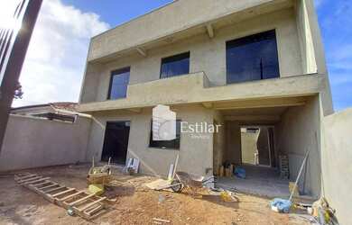 Imagem: A casa em condomínio possui 3 Dormitórios, 2 Banheiros, 1