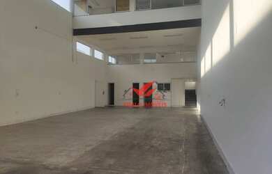 Imagem 3: Salão Butantã. 230m² de Áreae4 Vagas na garagem